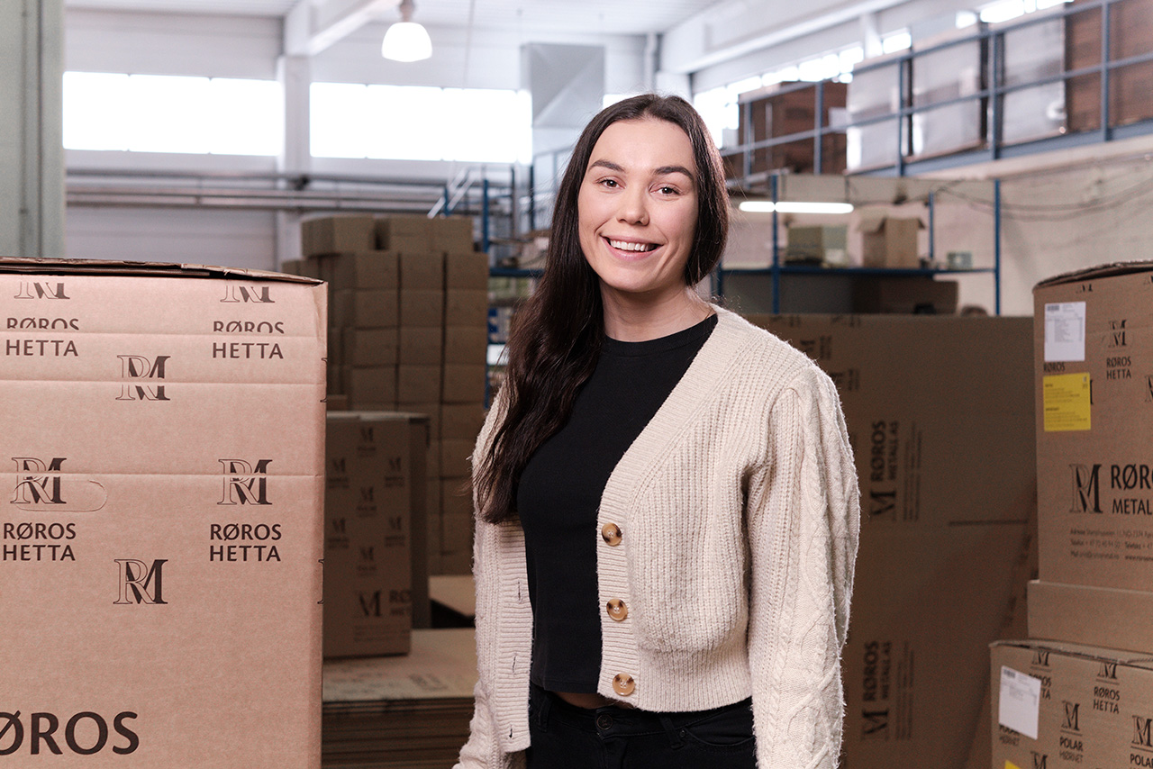 Katrine Linnea Ødegård. Salg og kundeservice.